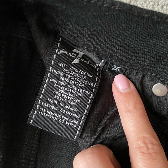 7 for all mankind shorts - Picture 3 of 4